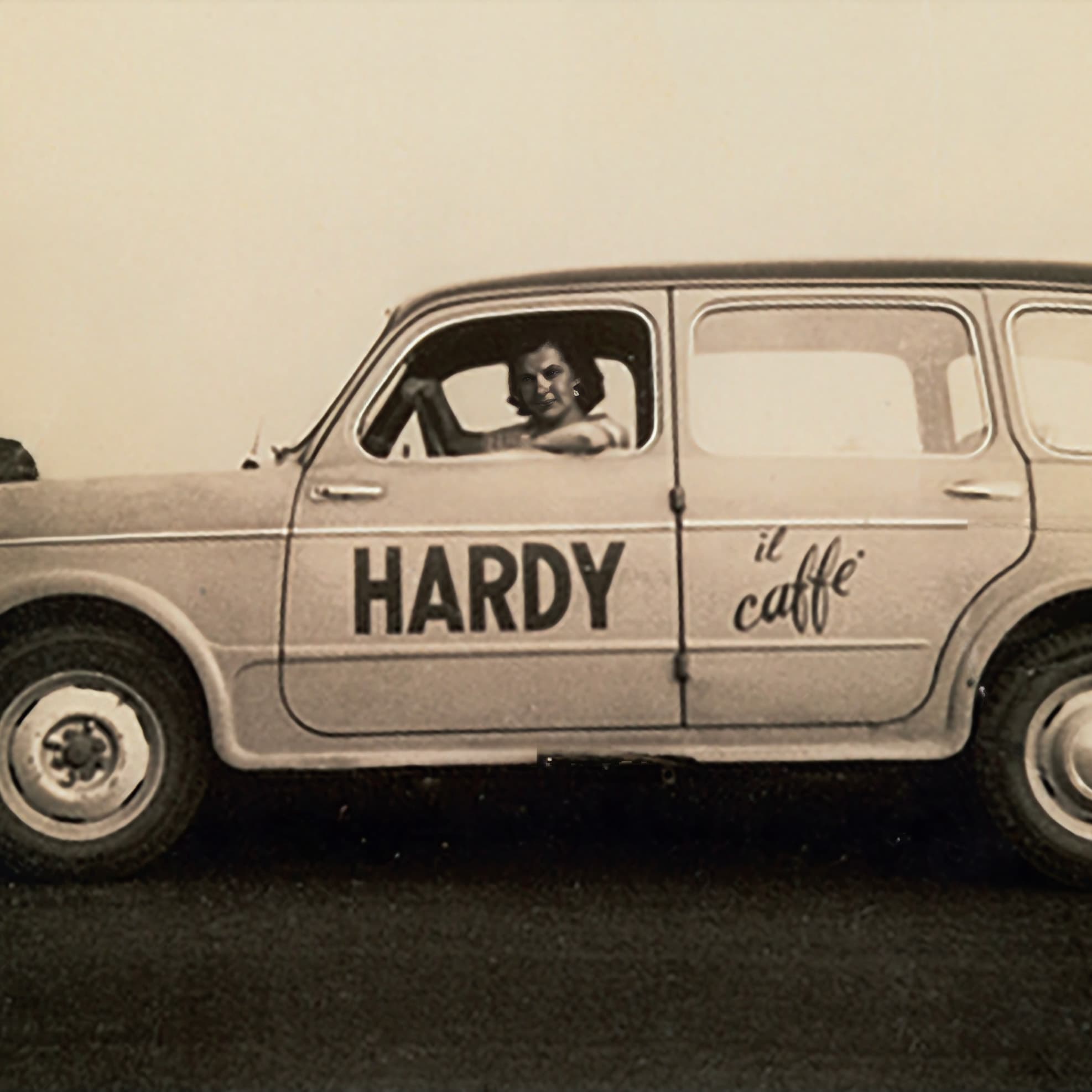 Hardy, Milano, 1954