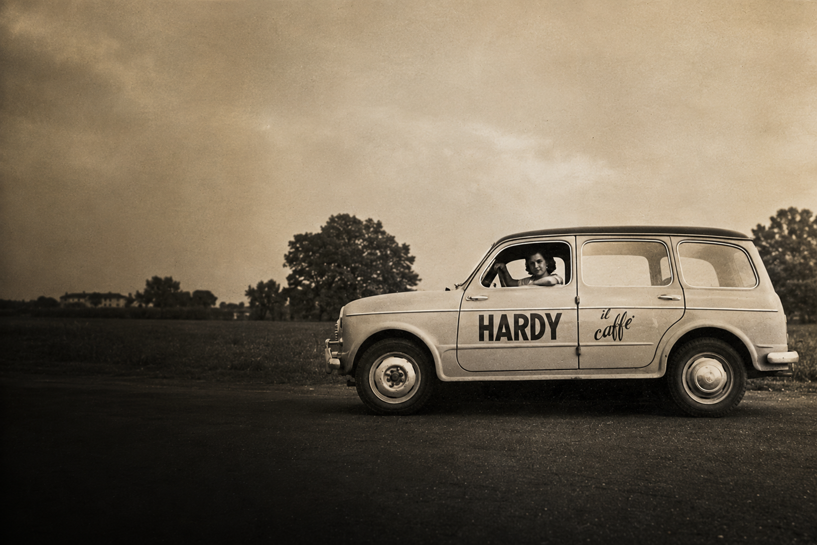 Auto storica Hardy il caffè negli anni Cinquanta