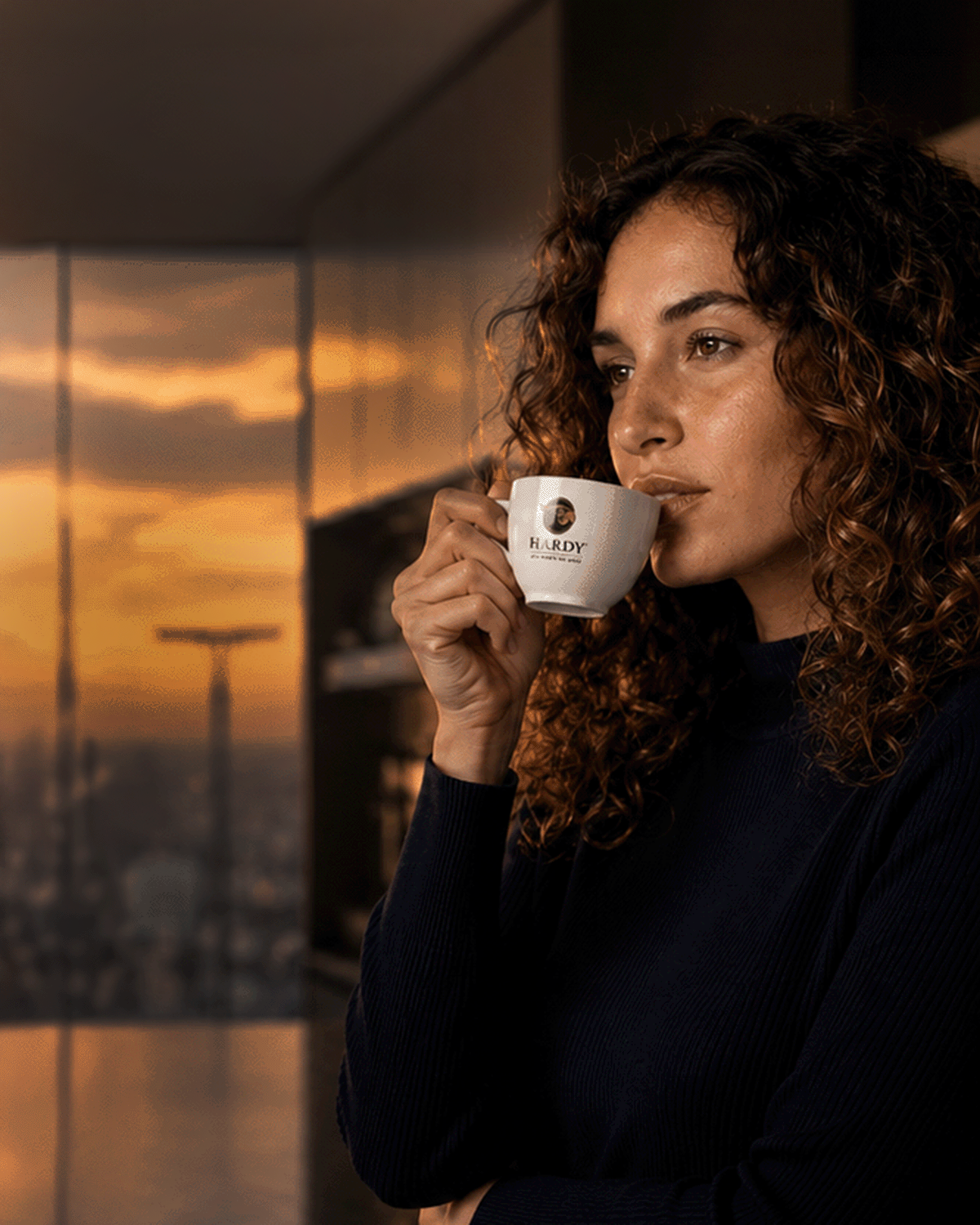 Shop Caffè Hardy con vista su Milano